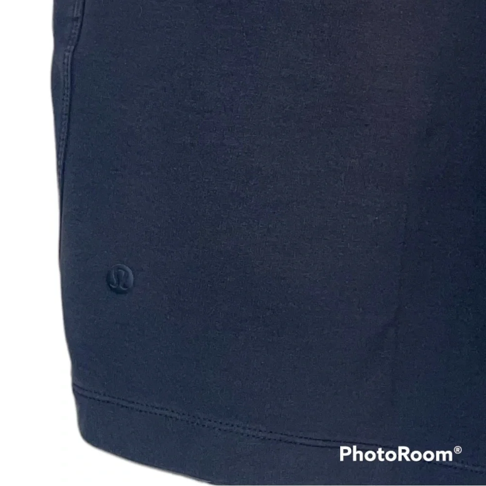 Lululemon • Mens Shorts 9”